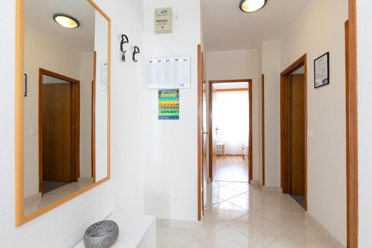 Apartments Dujmovic Ivo 2 บัชกา ภายนอก รูปภาพ