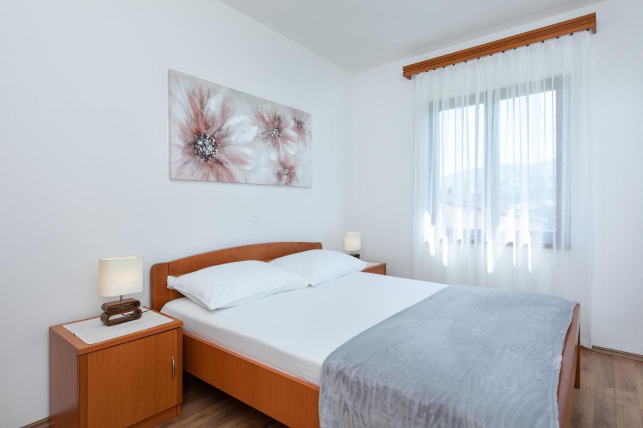 Apartments Dujmovic Ivo 2 บัชกา ภายนอก รูปภาพ