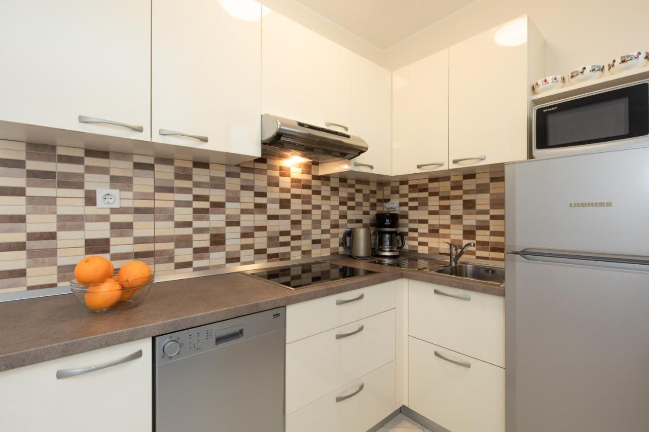 Apartments Dujmovic Ivo 2 บัชกา ภายนอก รูปภาพ
