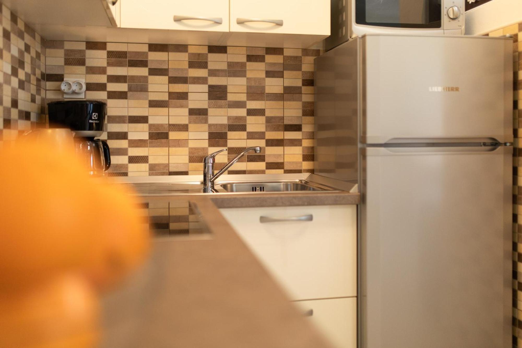 Apartments Dujmovic Ivo 2 บัชกา ภายนอก รูปภาพ