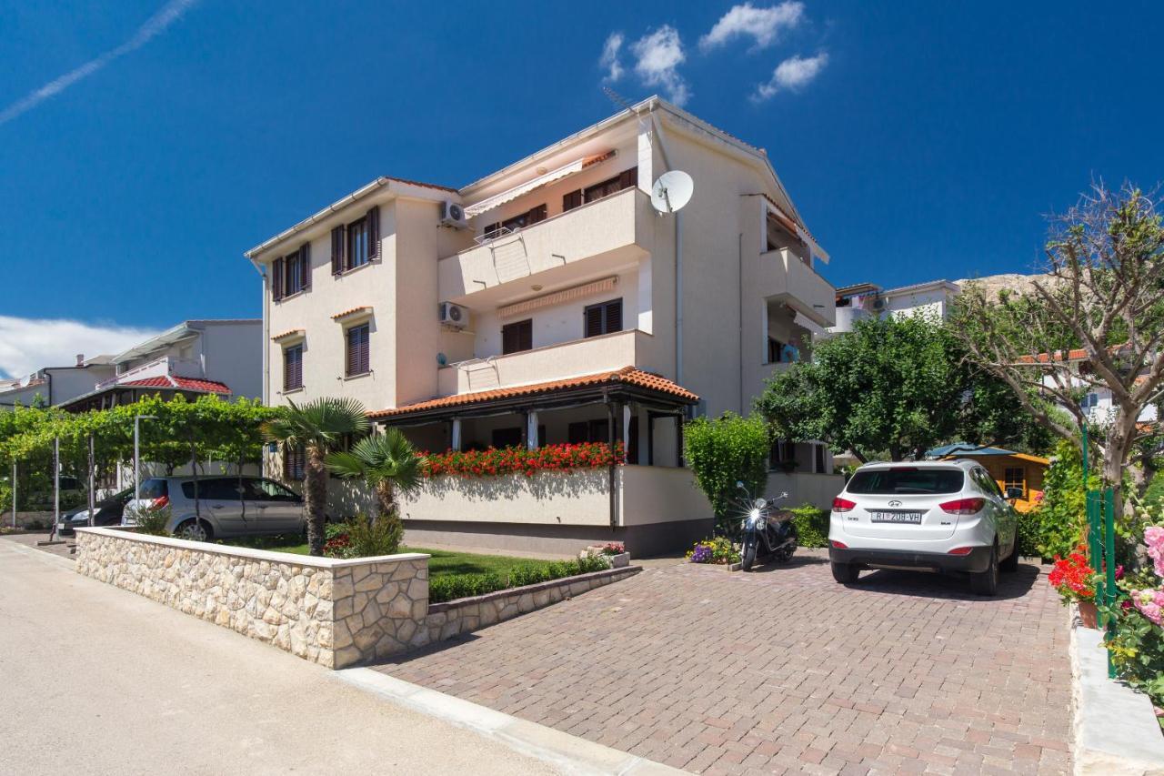 Apartments Dujmovic Ivo 2 บัชกา ภายนอก รูปภาพ