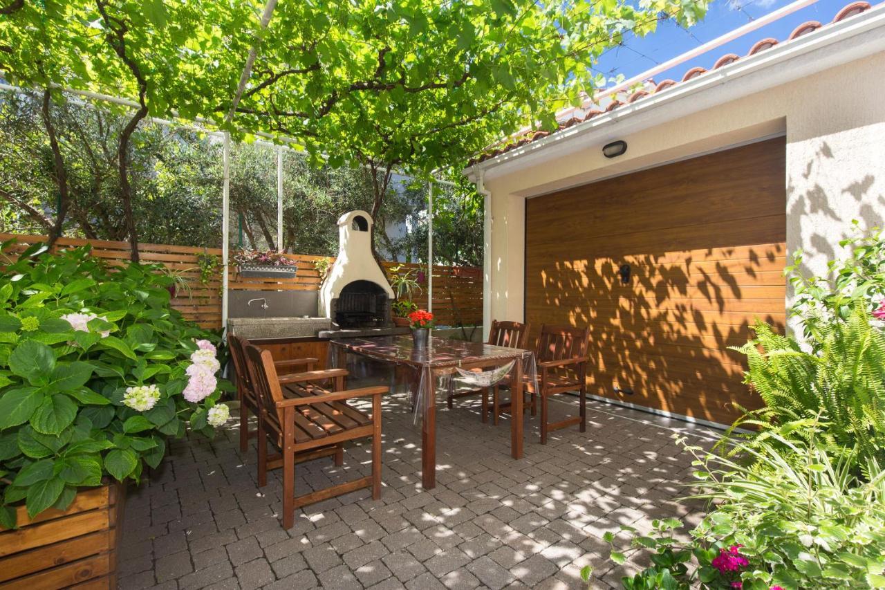Apartments Dujmovic Ivo 2 บัชกา ภายนอก รูปภาพ