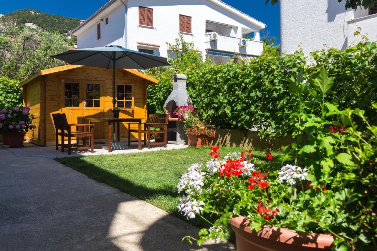 Apartments Dujmovic Ivo 2 บัชกา ภายนอก รูปภาพ
