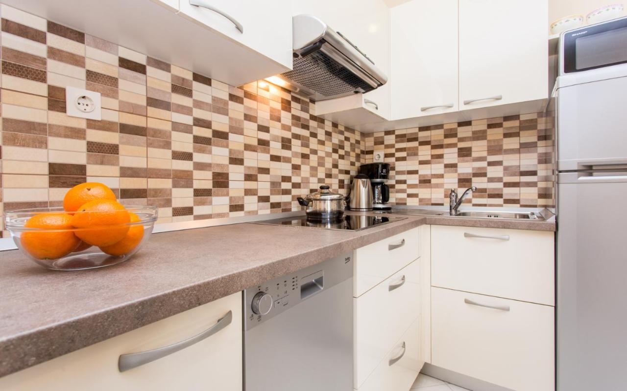 Apartments Dujmovic Ivo 2 บัชกา ภายนอก รูปภาพ